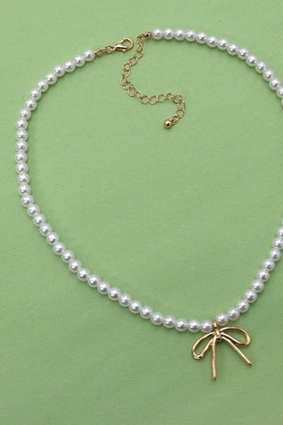 Hey Beautiful – Pearl Chain Bow Charm Necklace