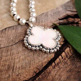 Hey Beautiful Pearlized Beaded Clover Statement Necklace