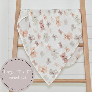 LollyBanks Bear Hugs Muslin Swaddle Blanket