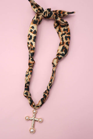 Hey Beautiful – Scarf Charm Necklace with Heart Pendant – Leopard Print Statement Necklace