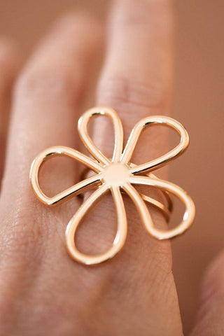 Hey Beautiful – 18K Gold Plated Tarnish-Resistant Open Flower Ring – Adjustable Statement Ring