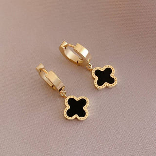 Hey Beautiful – 18K Gold Plated Tarnish-Resistant Clover Huggie Hoop Earrings