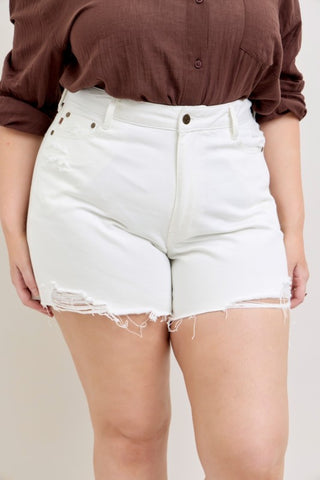 The Everyday Relaxed Dad Short – White (Plus) (Judy Blue)