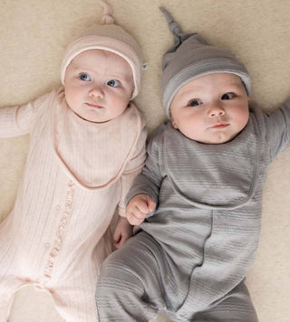Burt's Bees Baby Organic Jumpsuit, Bib & Hat Set - Ranunculus