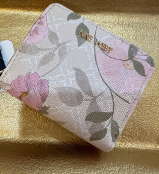 Nine West Norah Floral Compact Wallet | Milk Logo Floral