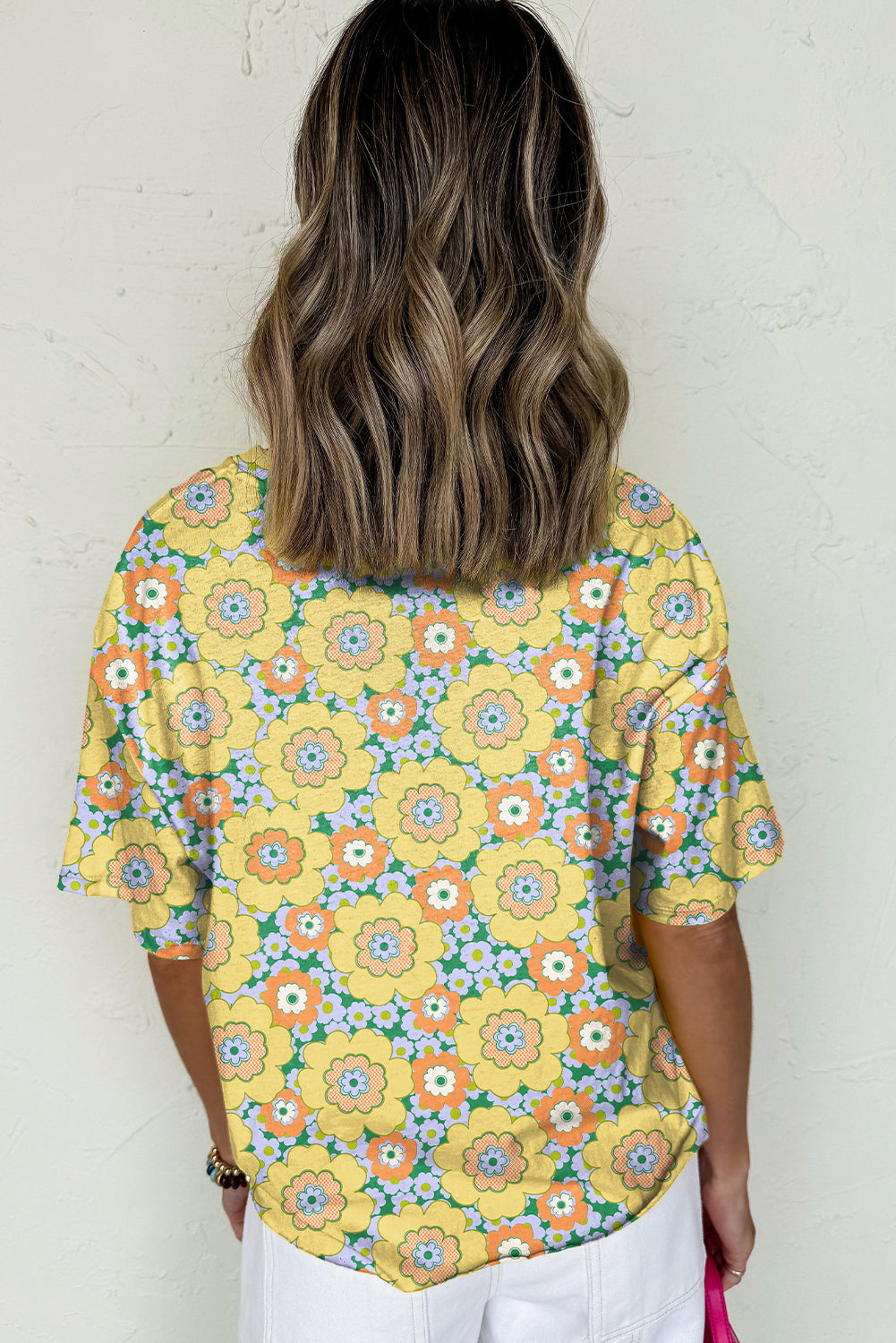 Golden Hour Retro Bloom Tee 🌼