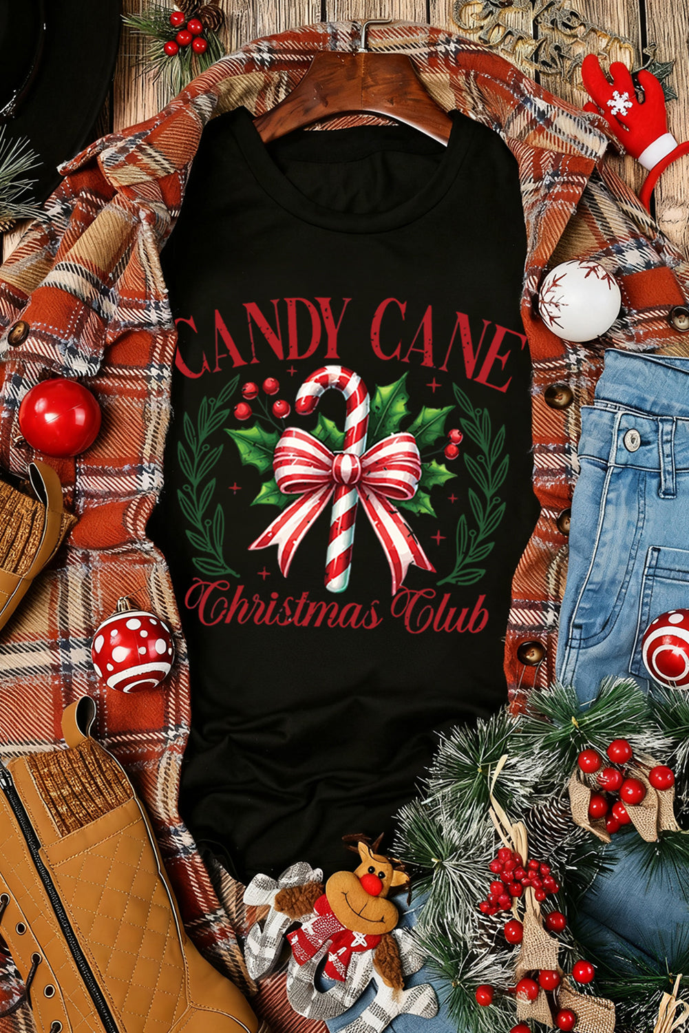 🎄 Luke & Estelle “Candy Cane Christmas Club” Graphic Tee – Holiday Cheer in Style ❤️🤍