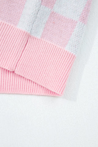 🎄🎅🏻 “Candy Cane Dreams Checkered Christmas Cardigan” – Pink & White (OR) Red & White
