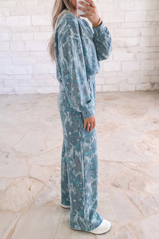 Blue Muse blue floral two-piece set, back view