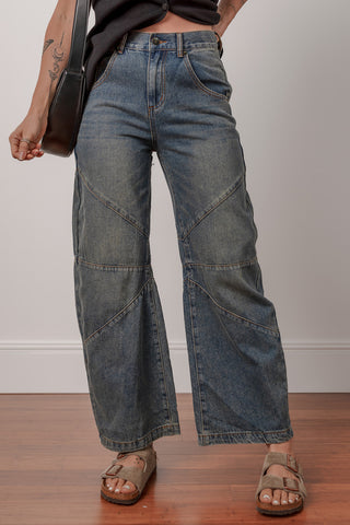 ✨Luke & Estelle “Perfectly Relaxed” Straight Leg High Waist Jeans – BHB Boutique Exclusive✨