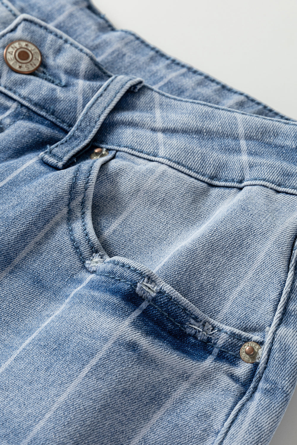 Luke & Estelle “Pinstripe Perfection” Button Fly Cropped Wide Leg Jeans 👖✨