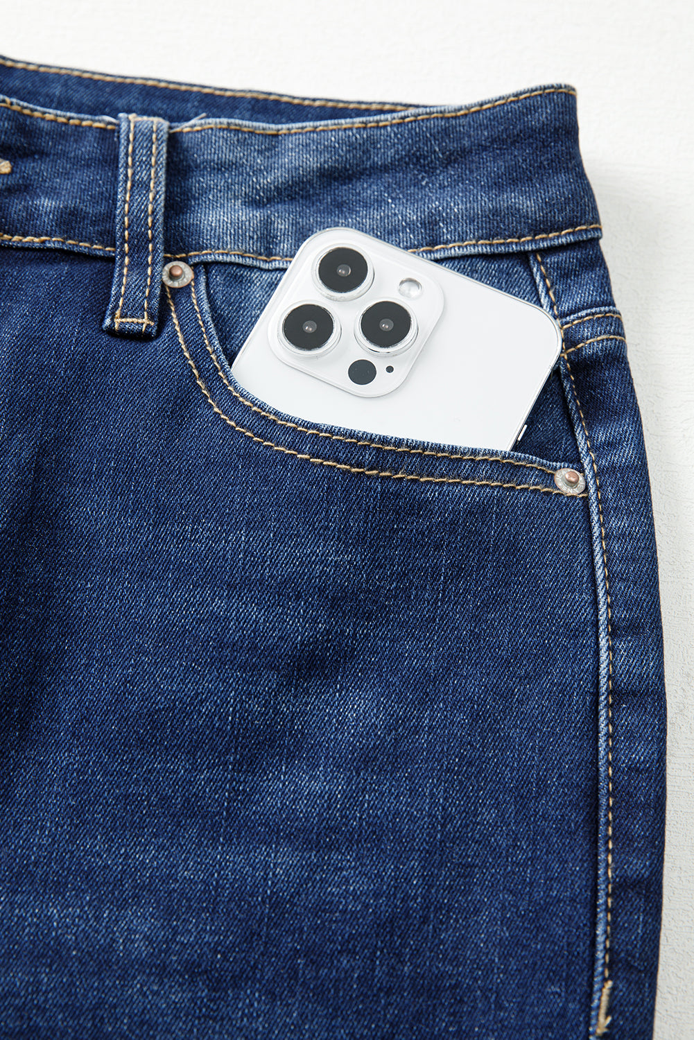 Luke & Estelle “Southern Muse” High-Waist Boot Cut Jeans 👖✨