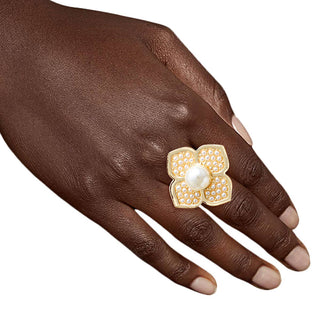 The Heirloom Bloom Pearl Stretch Ring – Gold & Cream