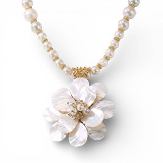 Ellie Coastal Mother-of-Pearl Flower Necklace