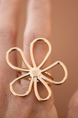 Hey Beautiful – 18K Gold Plated Tarnish-Resistant Open Flower Ring – Adjustable Statement Ring