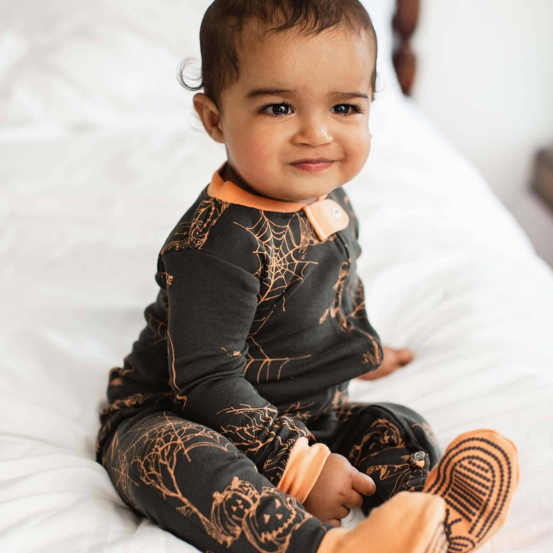 Burt's Bees Baby - Haunted Halloween Sleep & Play