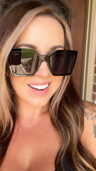 DAX Wylie Black Oversized Square Sunglasses