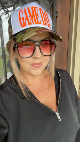 DAX Eyewear | Skye Oversized Aviator Sunglasses | Black, Amber & Pink UV400