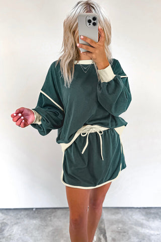 Mallard Green Color Contrast Loose Pullover and Lace-up Waist Skort Set